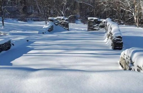 New Lebanon Cottage | 20 minutes to Jiminy Peak and Bousquet Mountain
