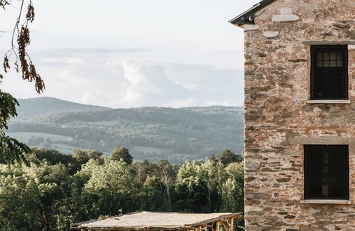 New Lebanon Villa | 20 minutes to Jiminy Peak and Bousquet Mountain