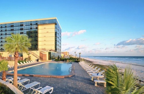Daytona Beach Apartment | 20% OFF! - Amazing Ocean View King Bed Studio in Daytona!