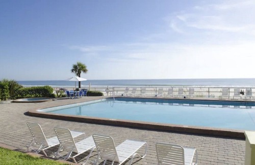 Daytona Beach Apartment | 20% OFF! - Amazing Ocean View King Bed Studio in Daytona!
