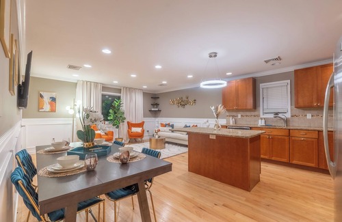 Constable Hook Condo | 20% Off. Ask Abt Deals. Stunning 3BR 2BA 7Beds 11 Ppl. American Dream 15 mins