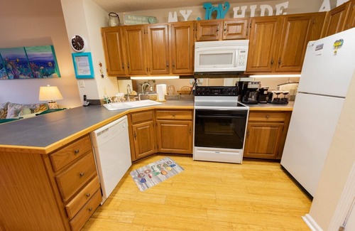 East End House | 20% OFF FALL! Gulf views, community pool, 60 seconds to the beach!