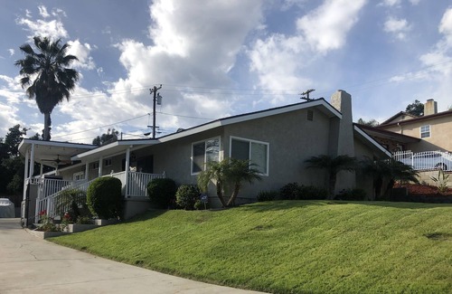 Bonita House | 20% OFF WEEKLY 40% OFF MONTHLY RATES Luxury Pomona Fairplex home