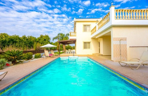 Ayia Marina Chrysochous Villa | 200 m² Villa ∙ 4 bedrooms ∙ 9 guests