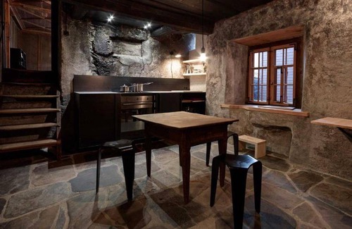 Valendas Apartment | 200 m² Apartment ∙ 5 bedrooms ∙ 7 guests