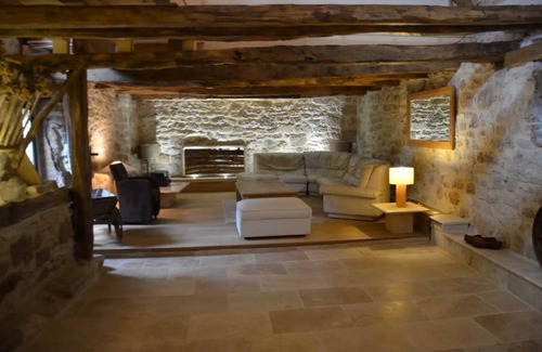 Saint-Gery House | 200 m² House ∙ 2 bedrooms ∙ 4 guests