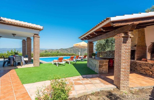 Sayalonga House | 200 m² House ∙ 3 bedrooms ∙ 6 guests