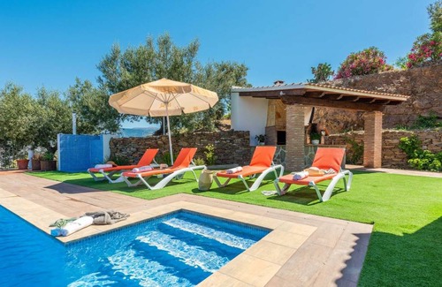 Sayalonga House | 200 m² House ∙ 3 bedrooms ∙ 6 guests