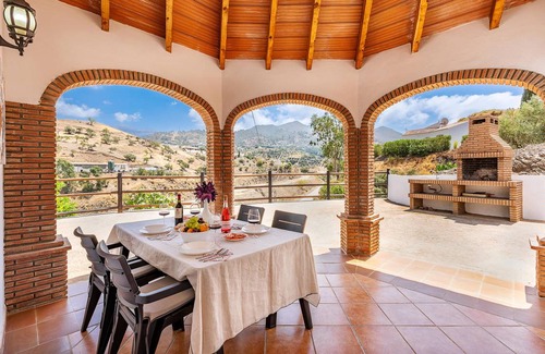 Archez House | 200 m² House ∙ 3 bedrooms ∙ 7 guests