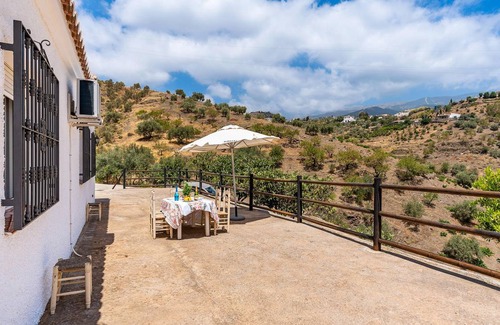 Archez House | 200 m² House ∙ 3 bedrooms ∙ 7 guests