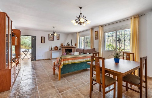 Archez House | 200 m² House ∙ 3 bedrooms ∙ 7 guests