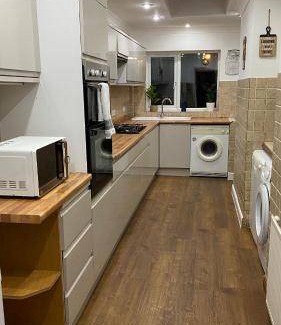 Coventry House | 200 m² House ∙ 4 bedrooms ∙ 7 guests