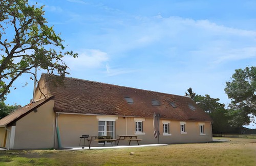 Saint-Pierre-de-Lamps House | 200 m² House ∙ 5 bedrooms ∙ 12 guests
