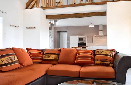 Saint-Pierre-de-Lamps House | 200 m² House ∙ 5 bedrooms ∙ 12 guests