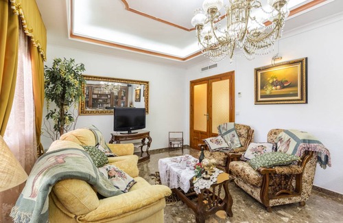 Lorca House | 200 m² House ∙ 5 bedrooms ∙ 10 guests