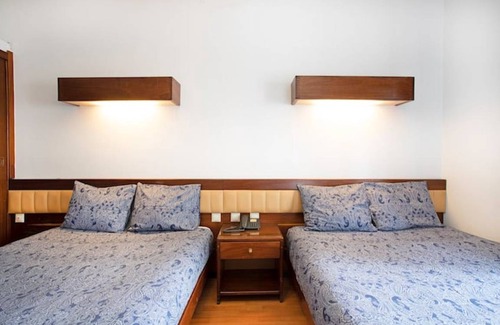 Sao Joao da Madeira Resort | 200 m² Private room ∙ 1 bedroom ∙ 4 guests