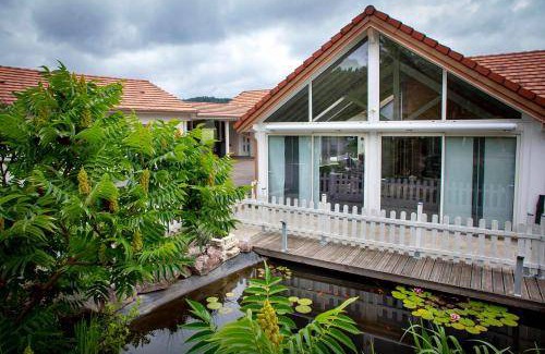 Laval-sur-Vologne Villa | 200 m² Villa ∙ 5 bedrooms ∙ 11 guests