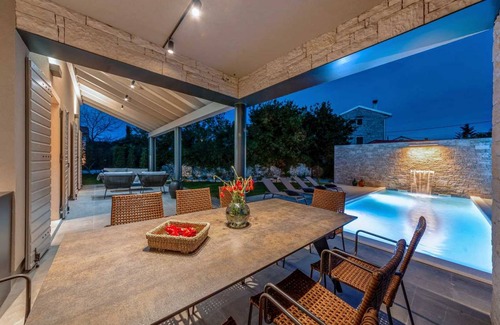 Karlovici Villa | 200 m² Villa ∙ 4 bedrooms ∙ 8 guests