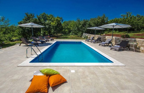 Makovci Villa | 200 m² Villa ∙ 4 bedrooms ∙ 8 guests