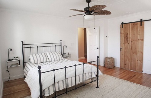 Broad Brook Other | 200-year-old farmhouse is fitted with all the comforts of 21st Century living.