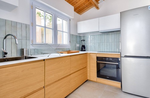 Noirmoutier-en-l'Ile Ski Chalet | 200m from the beach-House at Vieil-For 4-Garden