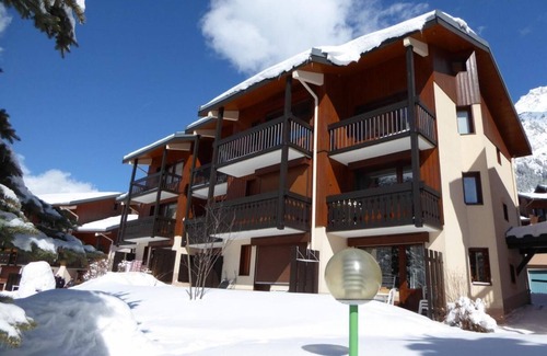Pralognan-la-Vanoise Apartment | 200m from ski slopes, terrace, tv, ski locker, 29m², Pralognan-la-Vanoise