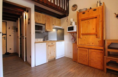 Viel-Alpe Apartment | 200m from ski slopes, 5th floor, balcony, tv, ski locker, 28m², Alpe d'Huez