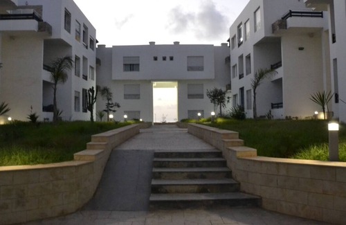 El Mansouria Apartment | 200m from the sea, quiet and spacious garden level, ideal for families