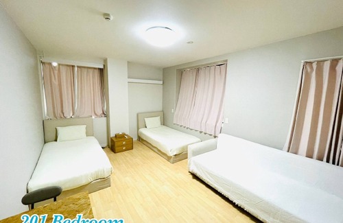 Naha City Centre Apartment | 201 Kitchen and Nice 2 bathrooms 8 people/Naha Okinawa