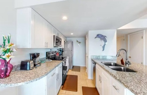 Harbor Oaks House | 202 Allegro North - Beautiful condo with views of Aransas Bay!