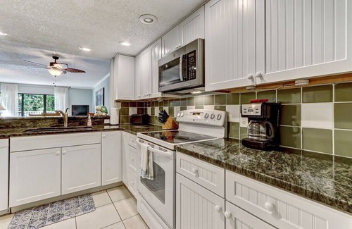 American Beach Condo | 2026 Beachwood - Hosted by Moore AI Rentals