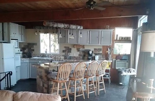 Worley Cabin | 2026 open for weekly rental plus big discounts offered for stays of 2-4 weeks