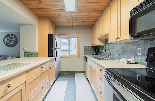 Regional District of Nanaimo Condo | #204 Upper Garden View Suite at Shorewater Resort, Qualicum Beach