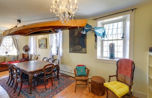 Drewsville House | 206 m² House ∙ 3 bedrooms ∙ 6 guests