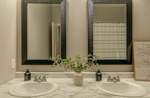 Bismarck House | 207 Brand new charming townhome that sleeps 8!