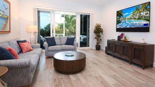 Rock Harbor Apartment | 208 Mariners Club