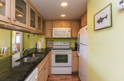 Edisto Island Condo | 209 Bay Creek Villa-Beautiful 2nd Floor Villa;Private Balcony;Water Views;Communal Pool