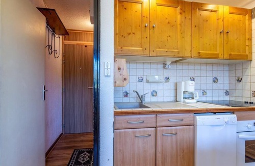 Aime Apartment | 20m from resort center, 2nd floor, view valley, balcony, tv, 30m², La Plagne