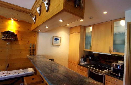 Tignes le Lac Apartment | 20m from resort center, 7th floor, view lake, balcony, tv, ski locker, 55m², Tignes