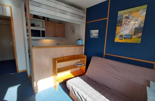 Les Avanchers-Valmorel Apartment | 20m from ski slopes, 10th floor, view panoramic, balcony, tv, ski locker, 28m², Valmorel