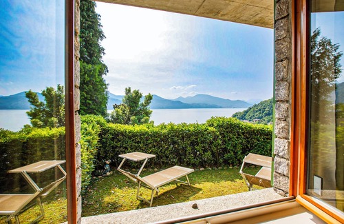 Cannobio Apartment | 2½-room apartment with terrace, garden and beautiful lake view