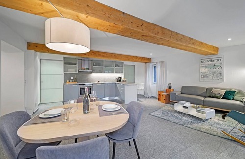 St. Moritz Apartment | 2½ room apartment on the 1st floor.