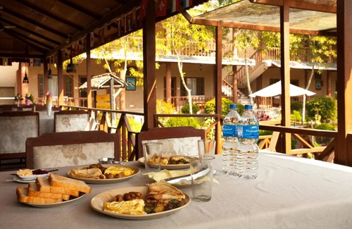 Sauraha Cabin | 21 m² Lodge ∙ 5 guests