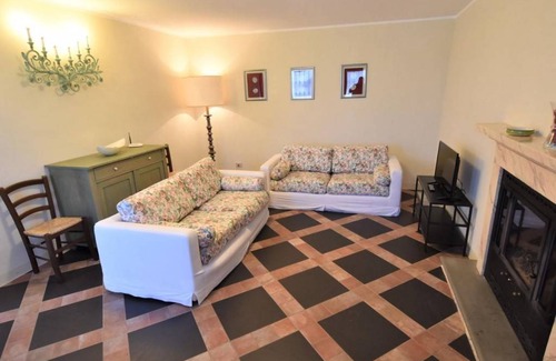 Castana House | 210 m² Farmhouse ∙ 3 bedrooms ∙ 8 guests