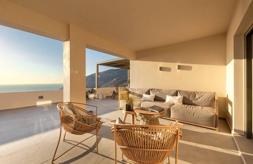 Exo Gonia Villa | 210 m² Villa ∙ 6 bedrooms ∙ 12 guests