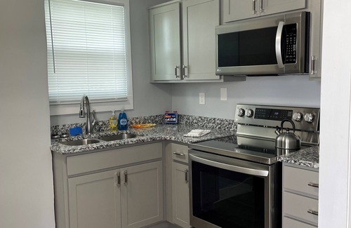 Williamstown Apartment | 211 Paris St Suites are just minutes from The Ark Encounter
