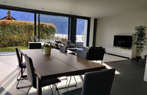 Ruetli House | 216 m² House ∙ 2 bedrooms ∙ 4 guests