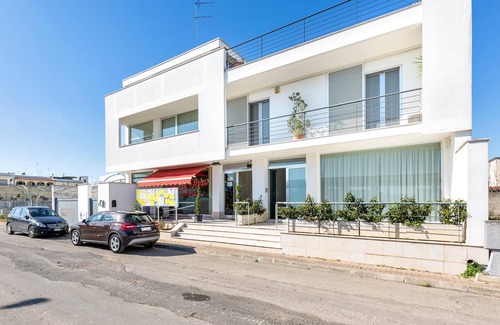 Leverano Apartment | 2178 Appartamento Negroamaro by BarbarHouse