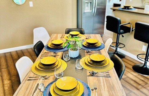 Reno House | 22 Mins to Ski/Long Driveway/9 Beds/6TVs/Sleeps16