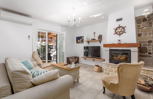 Ribarica House | 220 m² House ∙ 4 bedrooms ∙ 8 guests